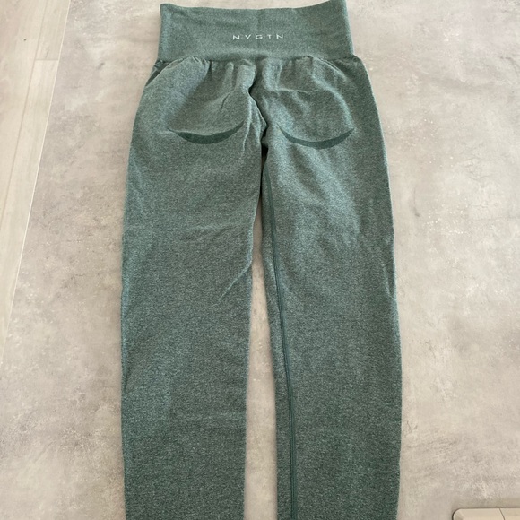 NVGTN Pants - NVGTN Curve seamless leggings